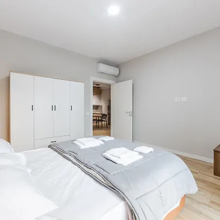 Galleria Roma 3 Apartman *