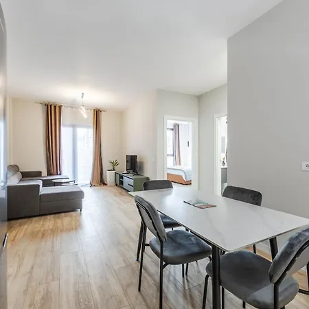 아파트 Galleria Roma 3 *